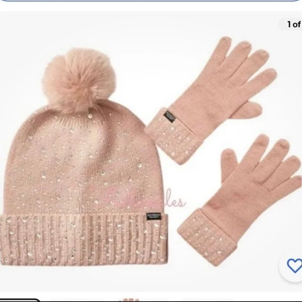 Victoria’s Secret Set Bling Luxe Gem Rhinestones Beanie Pom pom Hat & Gloves Set